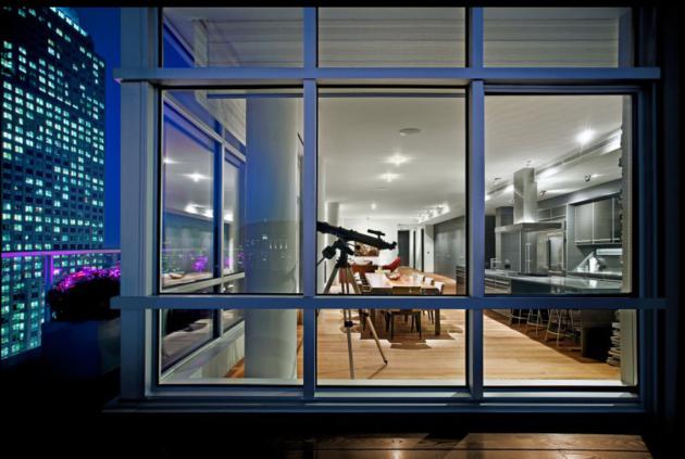 Contemporary Penthouse Apartment in Downtown Montreal 