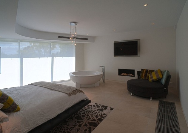 Modern Australian Maribyrnong Residence by Grant Maggs Architects (4)