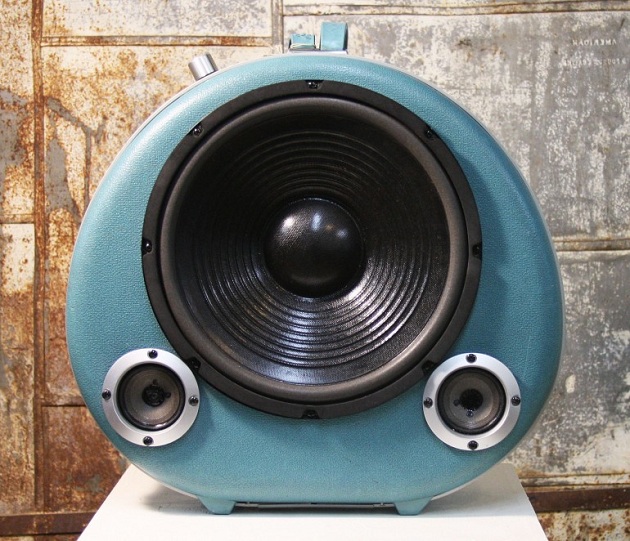 Case Of Bass Vintage Suitcase Boombox (5)