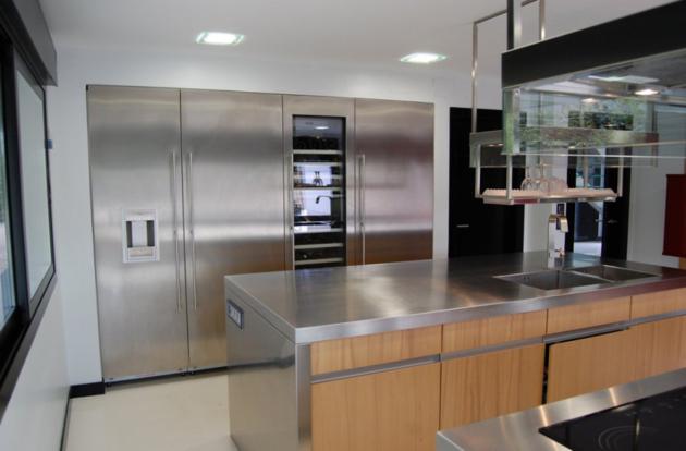 Modern Gomez Residence in Madrid Spain (2)