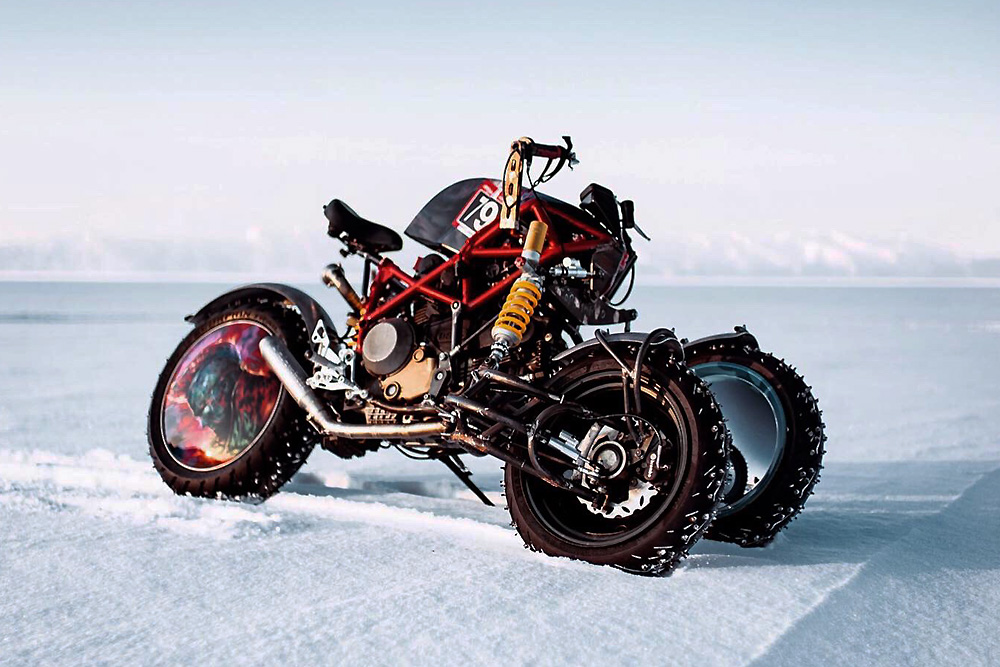 [Imagem: Ducati-Hypermotard-%E2%80%9CYondu%E2%80%...0-Hero.jpg]